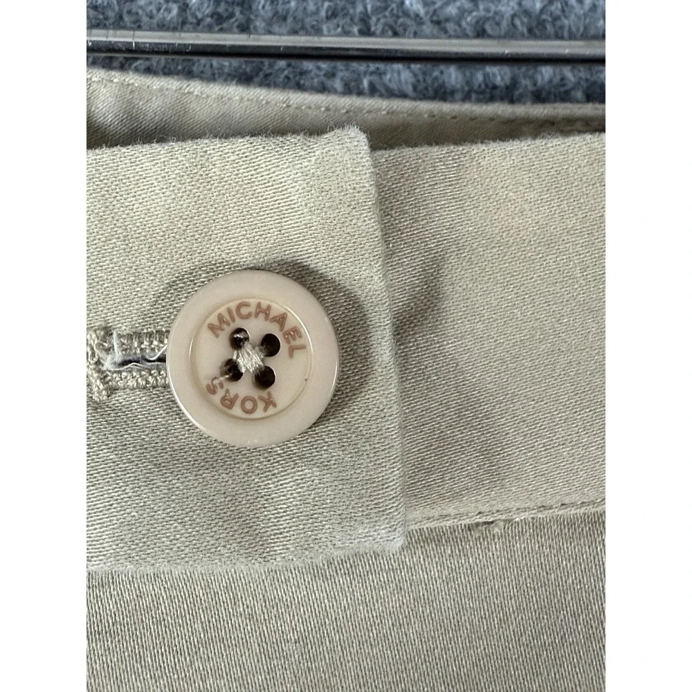 Michael Kors Women's Khaki Shorts Size 4 Gold Zipper Detail Dressy Bermuda‎